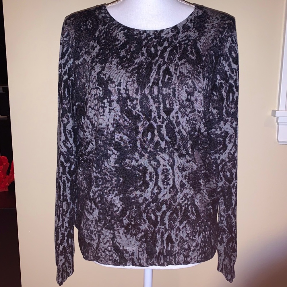 🆕 Daniel Rainn Soft lightweight mix Sweater Large